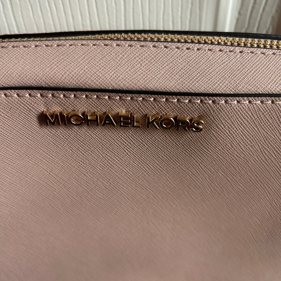 NWT - Michael Kors Pink Sandrine Crossbody Bag - Picture 3 of 11